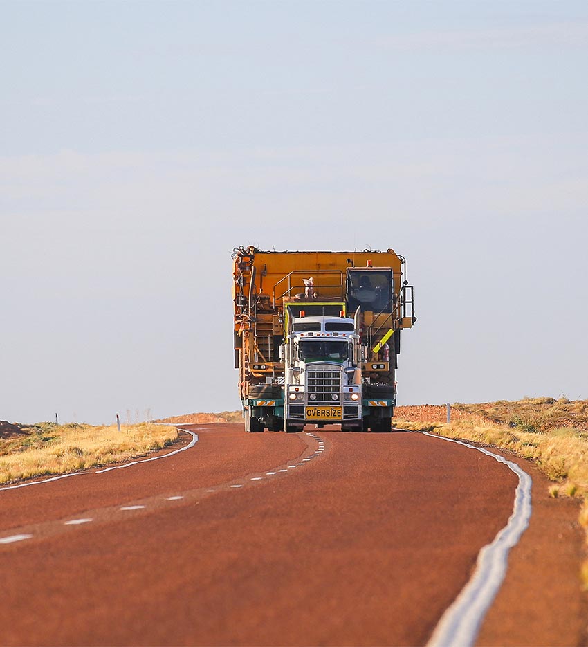 Fletes Urgentes en Trailer, Plataforma y Lowboy en México